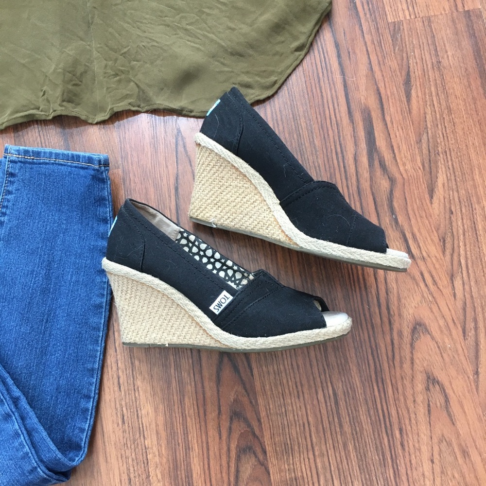 Tom’s Classic Black Open Toe Wedges